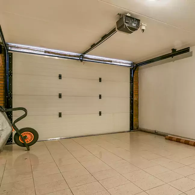 Professionals Stanley Garage Doors Service in Warren, OH
